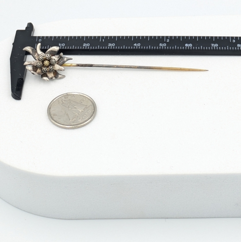 Antique or late vintage Edelweiss Mountain Flower Austria stick pin / hat pin - Picture 3 of 6